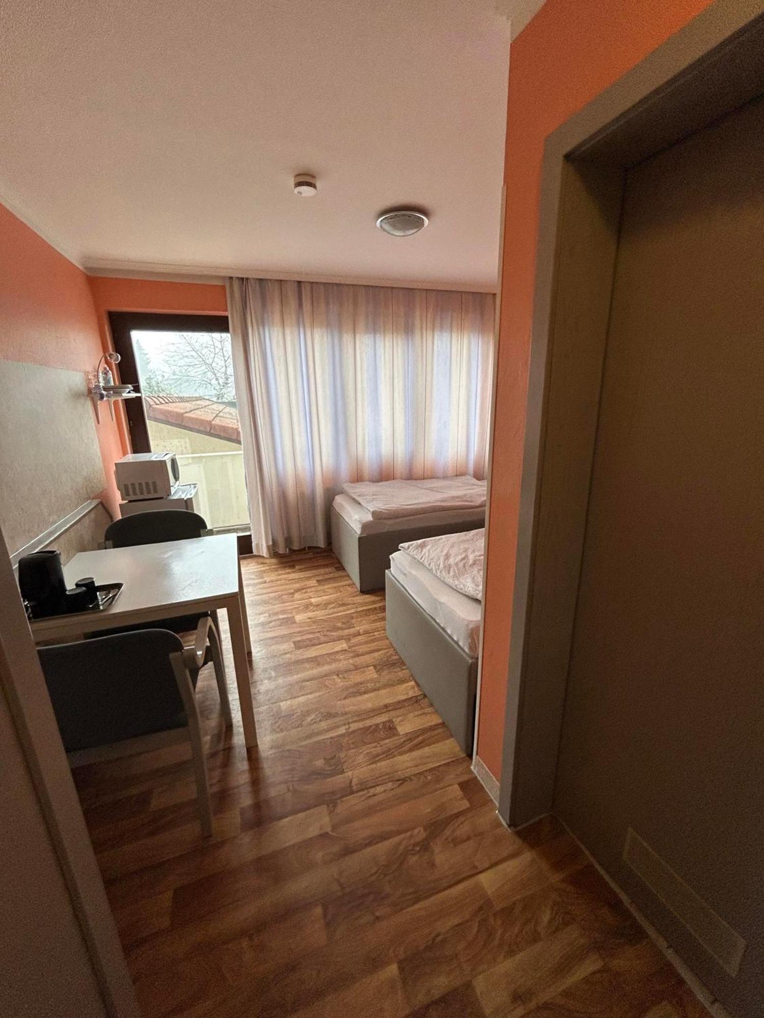 Budget Aubing Apartmenthostel Aub 162 München