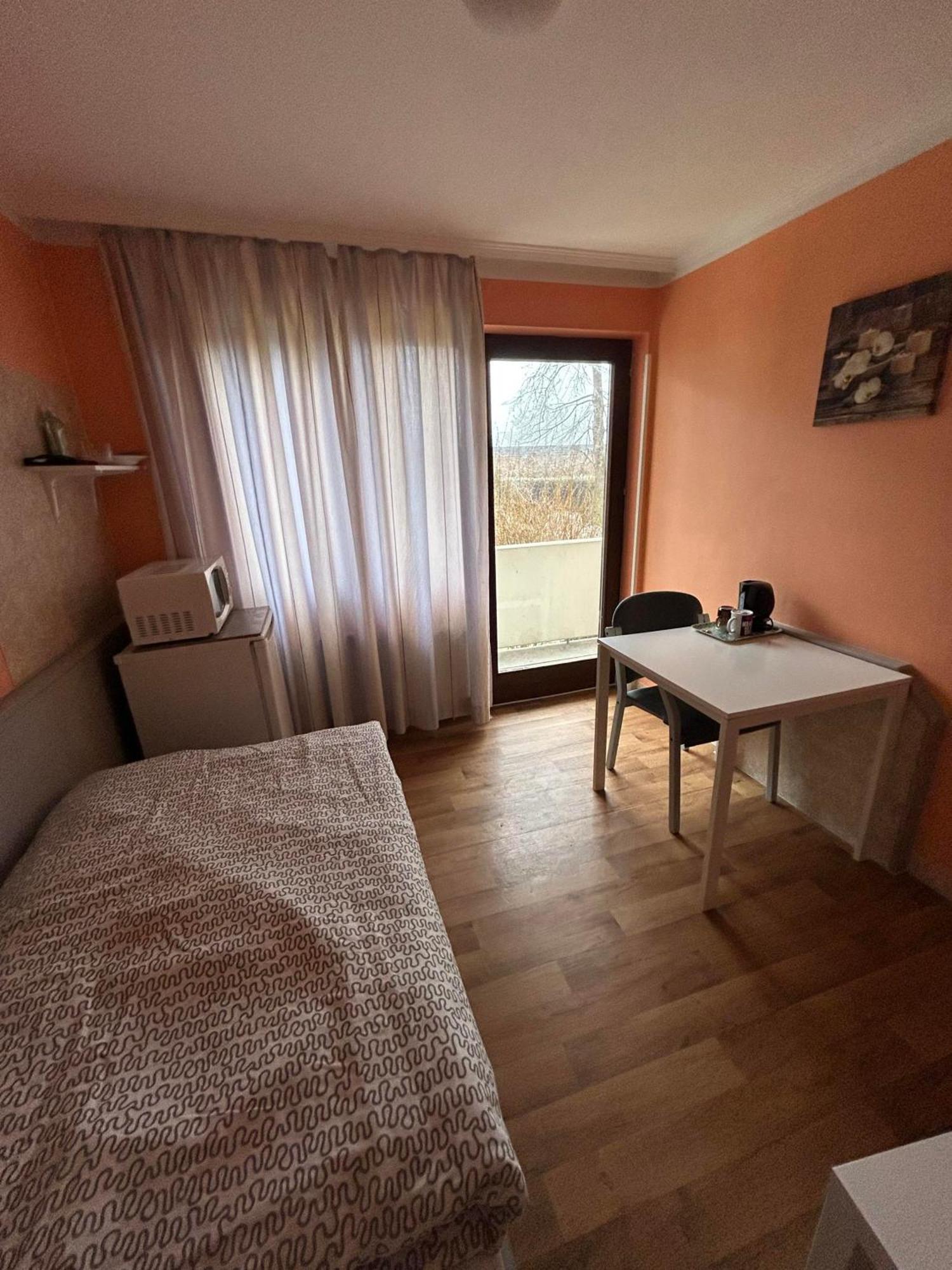 Budget Aubing Apartmenthostel Aub 162 München